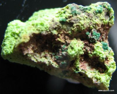 Gillardite