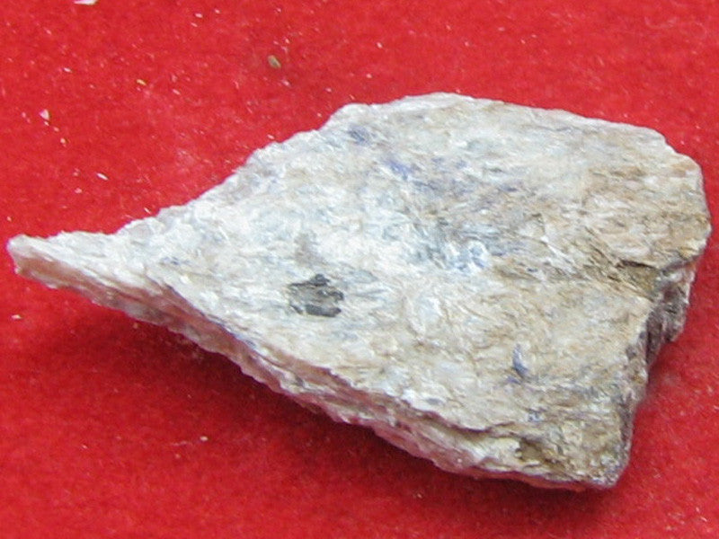 Yuksporite,and,Denisovite