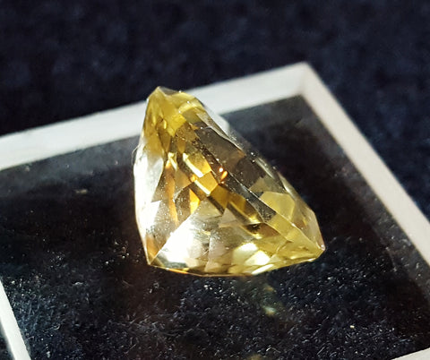 Oregon Sunstone. 14.0 carats, Stock #006sl