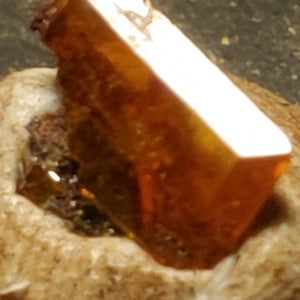 Wulfenite from Red Cloud Mine, Arizona. Stock 0.6 cm #5229