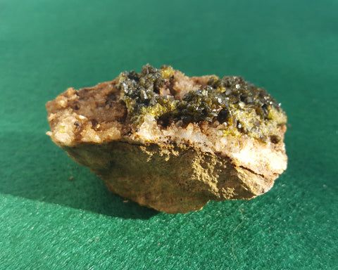 Titanite, Imichil, Morocco. #6877sl