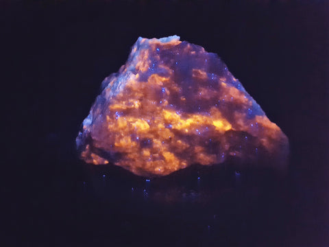Hackmanite, Afghanistan. Stock #7004sl