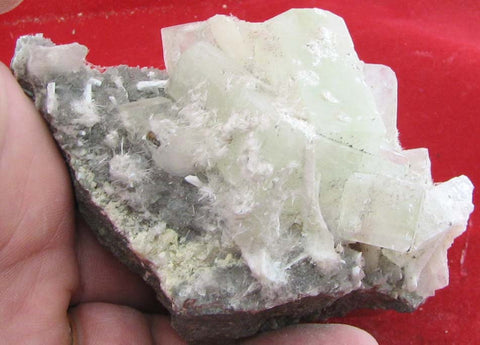 Mesolite,Apophyllite