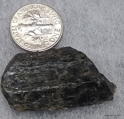 Fluororichterite from Wilberforce, Ontario, Canada. #1324