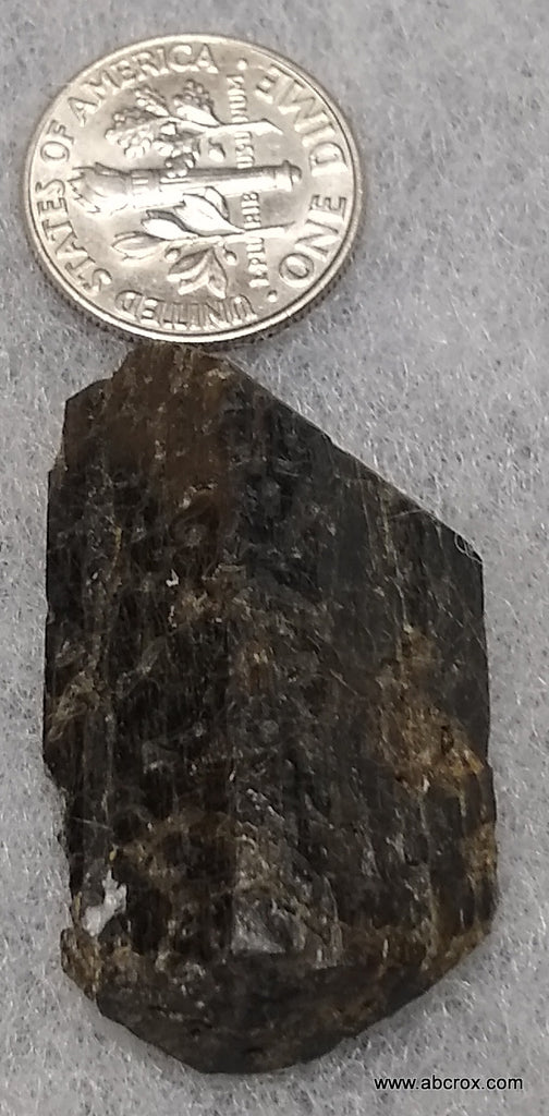 Fluororichterite from Wilberforce, Ontario, Canada. #1324