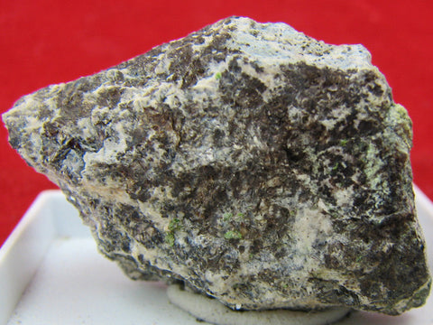 Hechtsbergite,Namibite