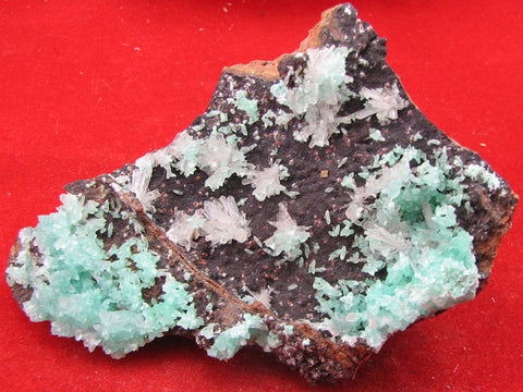 Smithsonite,Hemimorphite