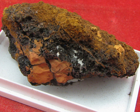 Parahopeite,Tarbuttite