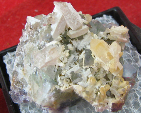 Fluorite,Quartz,halide