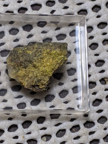 Pottsite, Clinobisvante, Rare Type Locality Mineral.  2 cm # 3019