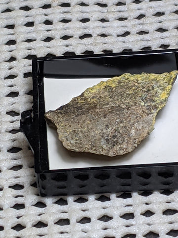 Pottsite, Clinobisvante, Rare Type Locality Mineral.  3.2 cm # 3023