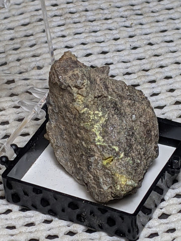 Pottsite, Clinobisvante, Rare Type Locality Mineral.  3.4 cm # 3026