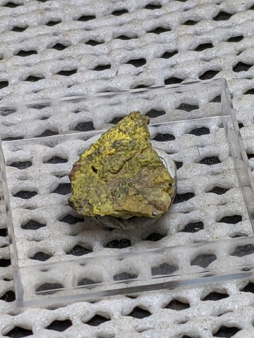 Pottsite, Clinobisvante, Rare Type Locality Mineral.  1.6 cm # 3027