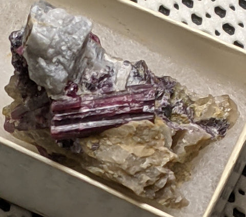 Rubellite red Tourmaline, from Finland. 5.4 cm #346